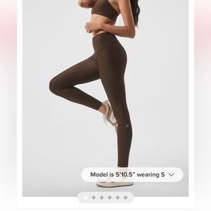 Alo Airlift 7/8 Leggings - Espresso Brown - Medium